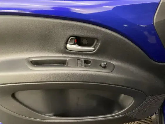TOYOTA AYGO X - voiture d'occasion - Photo 19