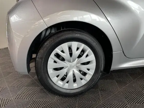 TOYOTA YARIS IV - voiture d'occasion - Photo 25