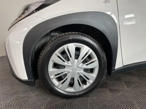 TOYOTA AYGO X - voiture d'occasion - Photo 23