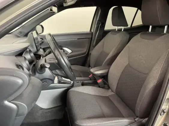 TOYOTA YARIS CROSS I - voiture d'occasion - Photo 18