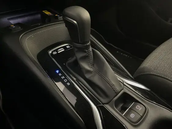 TOYOTA COROLLA TOURING SPT X - voiture d'occasion - Photo 17