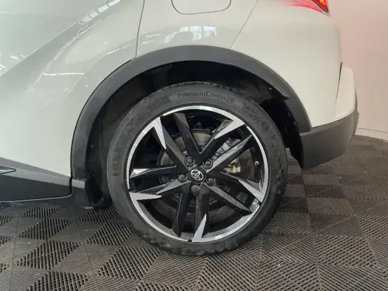 TOYOTA C-HR - voiture d'occasion - Photo 24