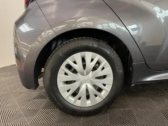 TOYOTA YARIS IV - voiture d'occasion - Photo 25