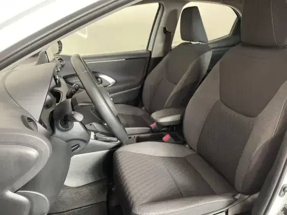 TOYOTA YARIS IV - voiture d'occasion - Photo 18