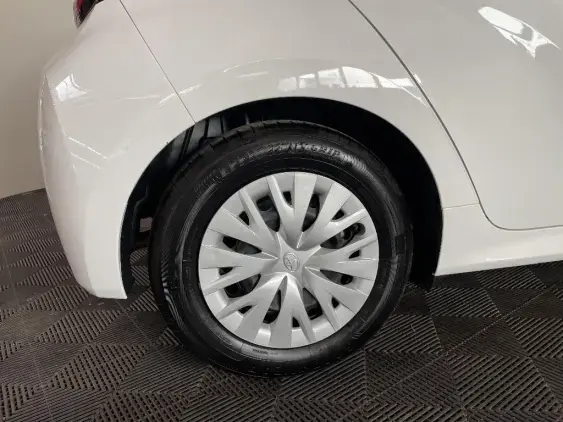 TOYOTA YARIS IV - voiture d'occasion - Photo 25