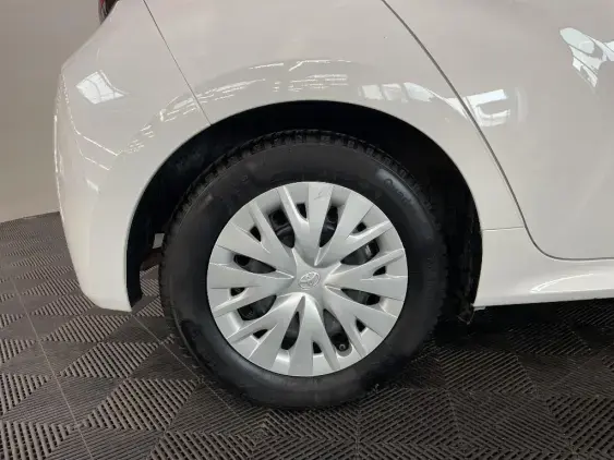 TOYOTA YARIS CROSS I - voiture d'occasion - Photo 25