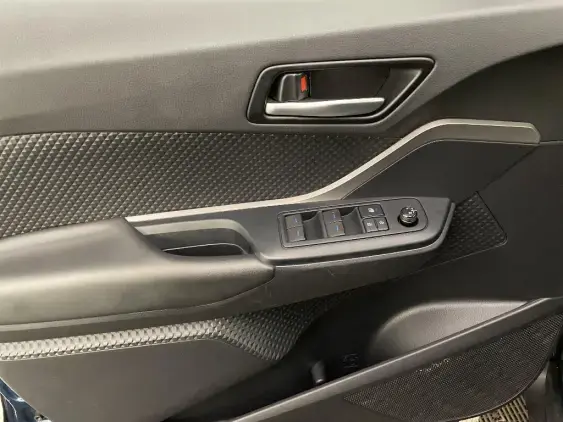 TOYOTA C-HR - voiture d'occasion - Photo 19
