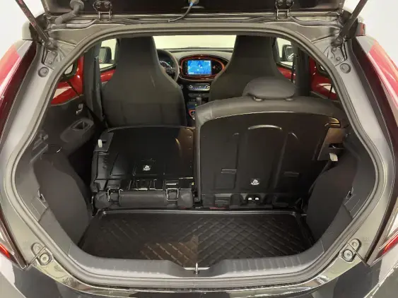 TOYOTA AYGO X - voiture d'occasion - Photo 16