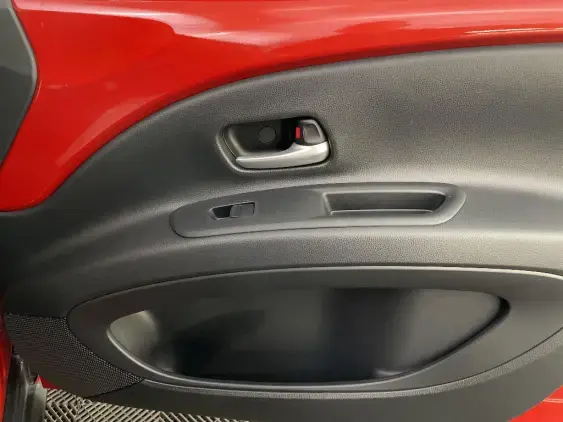 TOYOTA AYGO X - voiture d'occasion - Photo 20