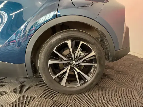 TOYOTA C-HR - voiture d'occasion - Photo 24
