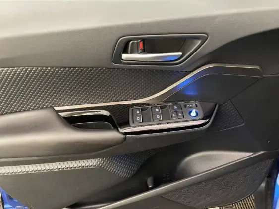 TOYOTA C-HR - voiture d'occasion - Photo 19
