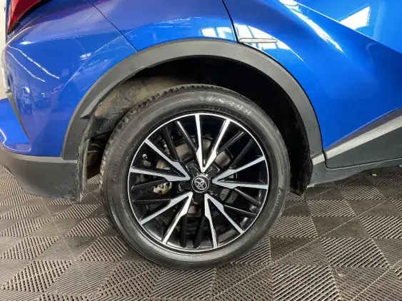 TOYOTA C-HR - voiture d'occasion - Photo 25