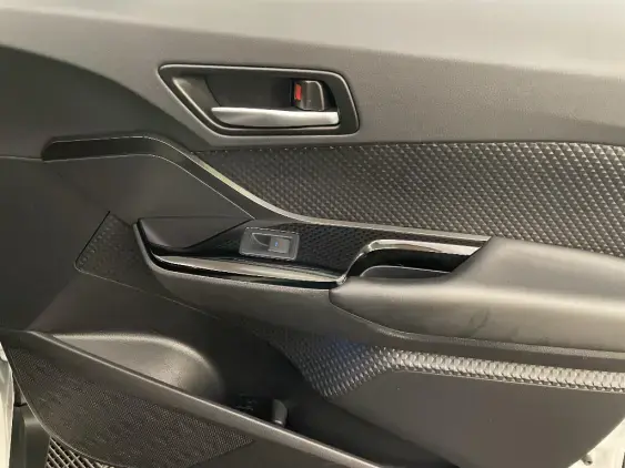 TOYOTA C-HR - voiture d'occasion - Photo 20