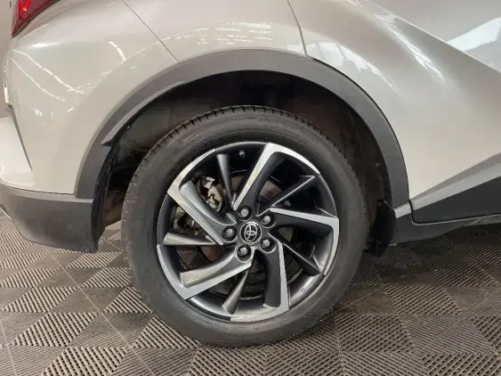 TOYOTA C-HR - voiture d'occasion - Photo 25