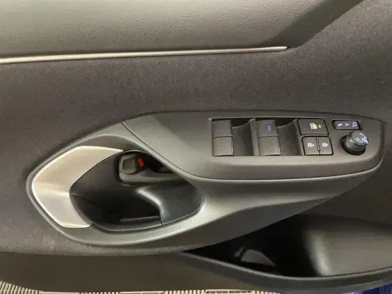 TOYOTA YARIS IV - voiture d'occasion - Photo 17