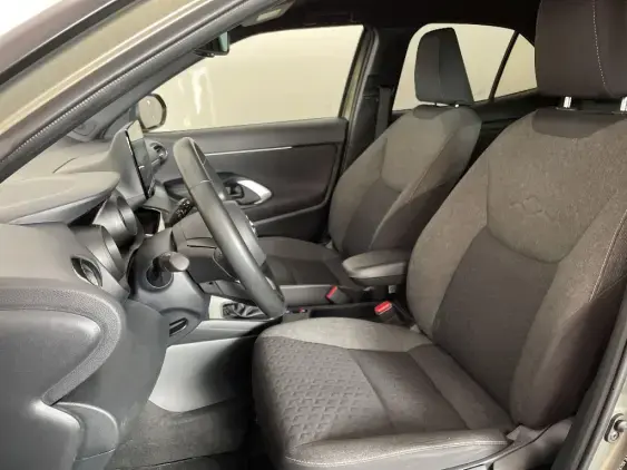 TOYOTA YARIS CROSS I - voiture d'occasion - Photo 18