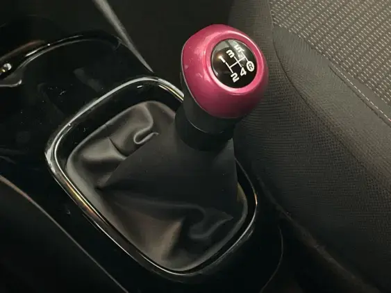 TOYOTA AYGO II - voiture d'occasion - Photo 17