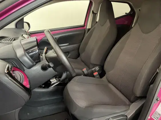 TOYOTA AYGO II - voiture d'occasion - Photo 18