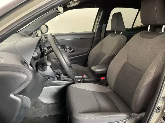 TOYOTA YARIS CROSS I - voiture d'occasion - Photo 18