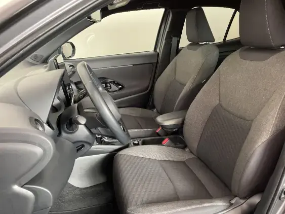 TOYOTA YARIS CROSS I - voiture d'occasion - Photo 18