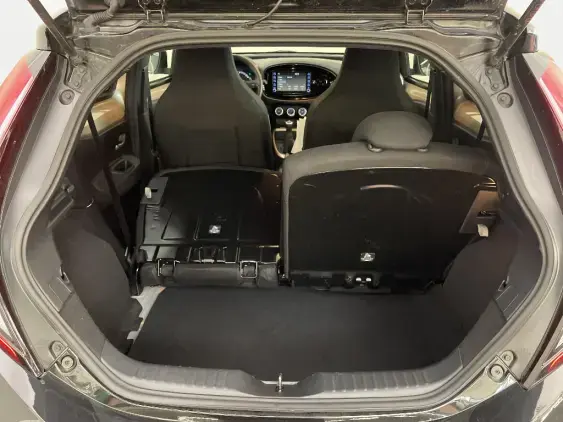 TOYOTA AYGO X - voiture d'occasion - Photo 16
