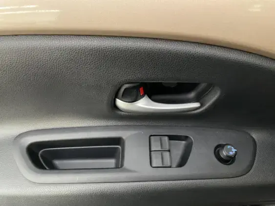 TOYOTA AYGO X - voiture d'occasion - Photo 17