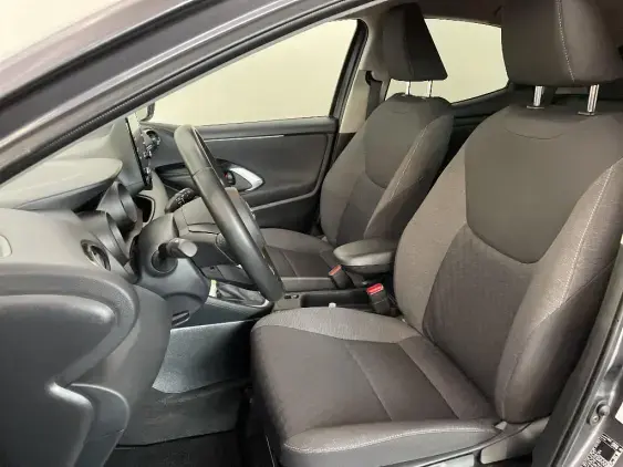TOYOTA YARIS IV - voiture d'occasion - Photo 18