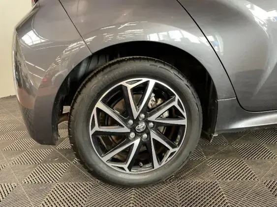 TOYOTA YARIS IV - voiture d'occasion - Photo 25