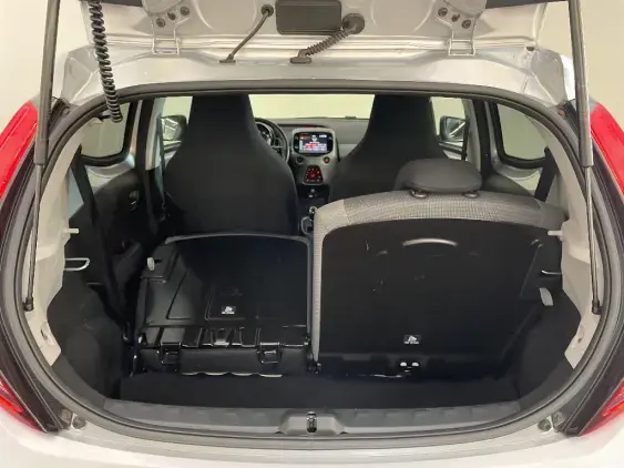 TOYOTA AYGO II - voiture d'occasion - Photo 16