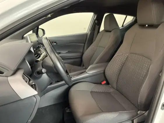 TOYOTA C-HR - voiture d'occasion - Photo 18