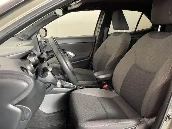 TOYOTA YARIS CROSS I - voiture d'occasion - Photo 18