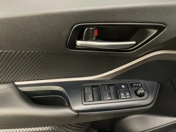 TOYOTA C-HR - voiture d'occasion - Photo 17