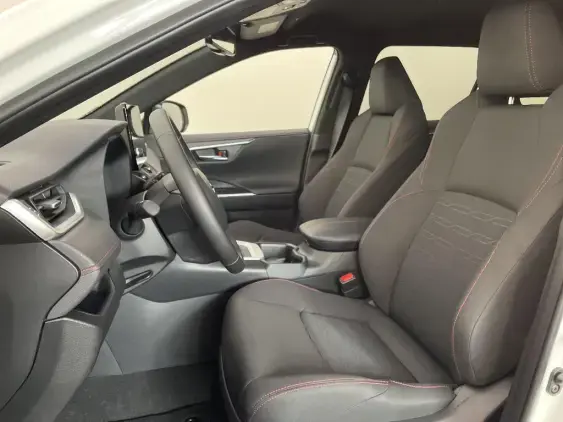 TOYOTA RAV4 V - voiture d'occasion - Photo 18