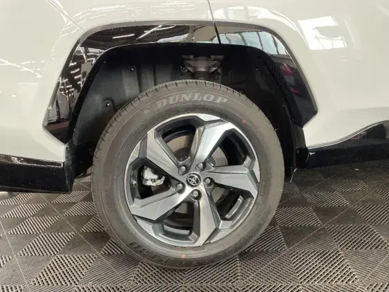 TOYOTA RAV4 V - voiture d'occasion - Photo 25