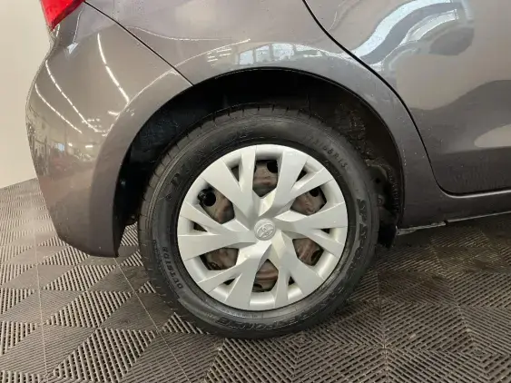 TOYOTA YARIS III - voiture d'occasion - Photo 25