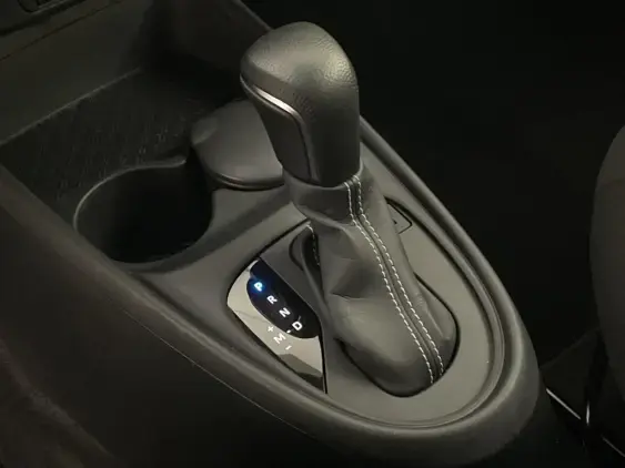 TOYOTA AYGO X - voiture d'occasion - Photo 17