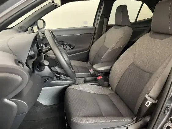 TOYOTA YARIS CROSS I - voiture d'occasion - Photo 18