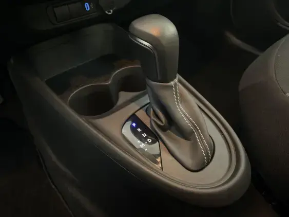 TOYOTA AYGO X - voiture d'occasion - Photo 17