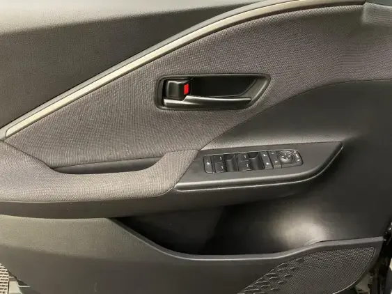 TOYOTA C-HR II - voiture d'occasion - Photo 19