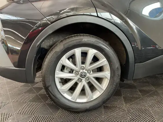 TOYOTA C-HR II - voiture d'occasion - Photo 25
