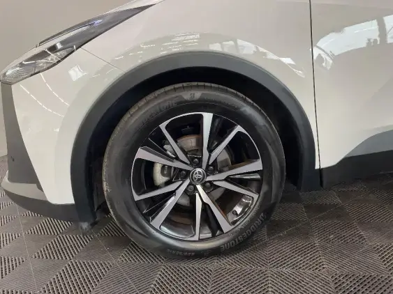 TOYOTA C-HR II - voiture d'occasion - Photo 23