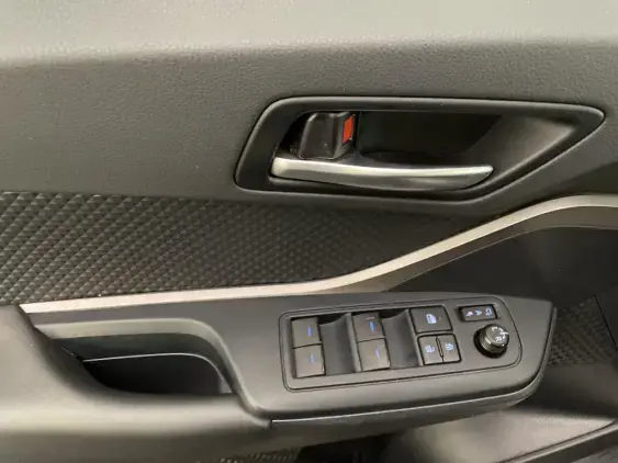 TOYOTA C-HR - voiture d'occasion - Photo 17