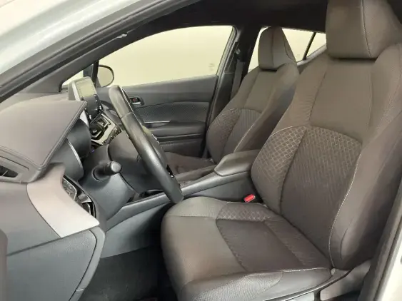 TOYOTA C-HR - voiture d'occasion - Photo 18