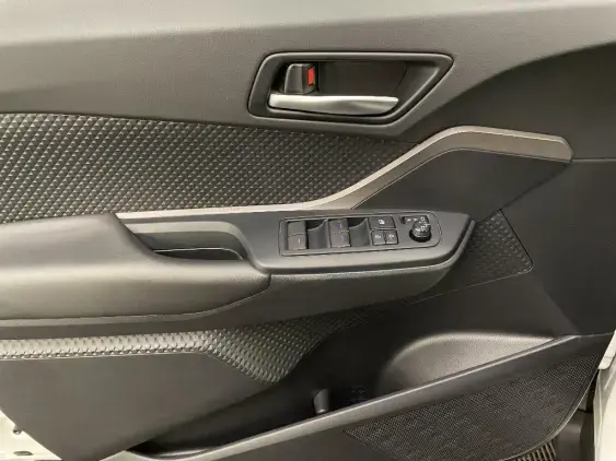 TOYOTA C-HR - voiture d'occasion - Photo 19