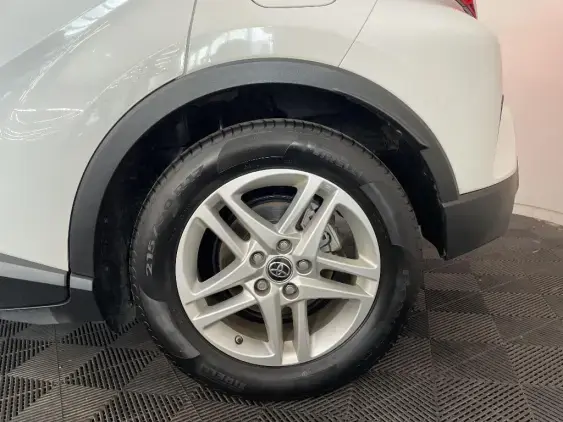TOYOTA C-HR - voiture d'occasion - Photo 24
