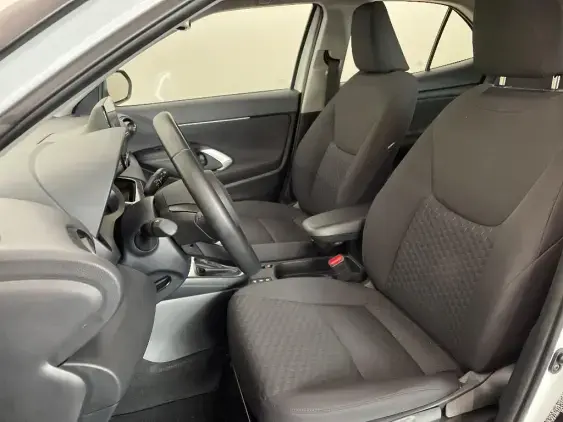 TOYOTA YARIS CROSS I - voiture d'occasion - Photo 18