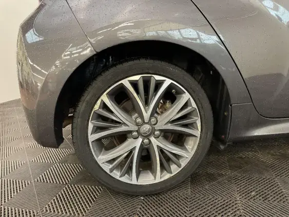 TOYOTA YARIS IV - voiture d'occasion - Photo 25