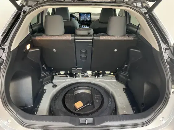 TOYOTA YARIS CROSS I - voiture d'occasion - Photo 17
