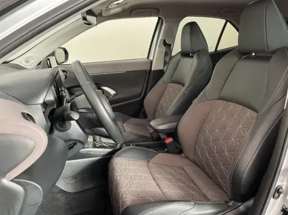 TOYOTA YARIS CROSS I - voiture d'occasion - Photo 18
