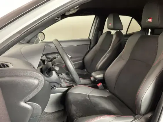 TOYOTA YARIS CROSS I - voiture d'occasion - Photo 18